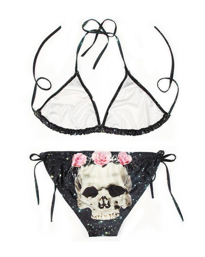 EMMIOL Microbikini triangular con cordones y estampado de flores de rosas y calaveras