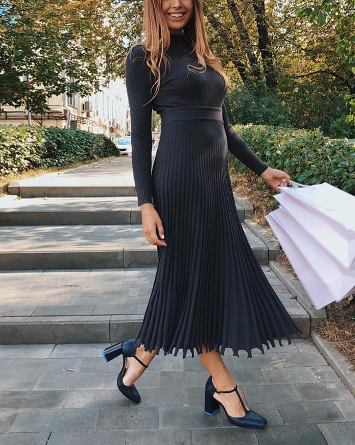 EMMIOL Vestido de punto plisado de color sólido de longitud media