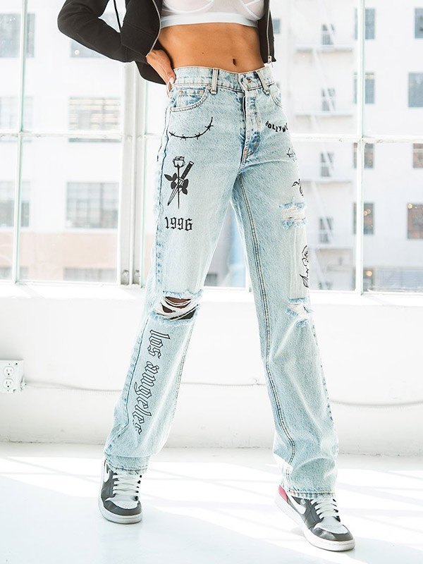 EMMIOL Iconic Printed Ripped Boyfriend Jeans