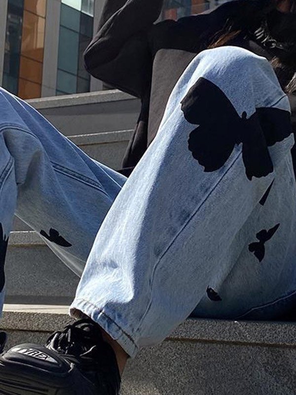 EMMIOL Jeans boyfriend a vita alta con stampa farfalla
