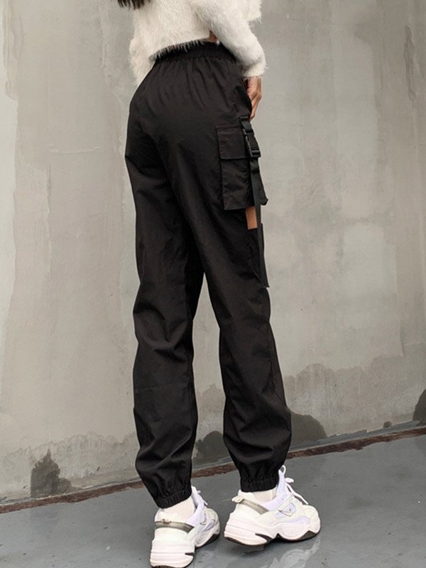 EMMIOL Cutout Buckled Cargo Pants