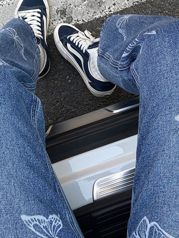 EMMIOL Jeans Mom con estampado de mariposas