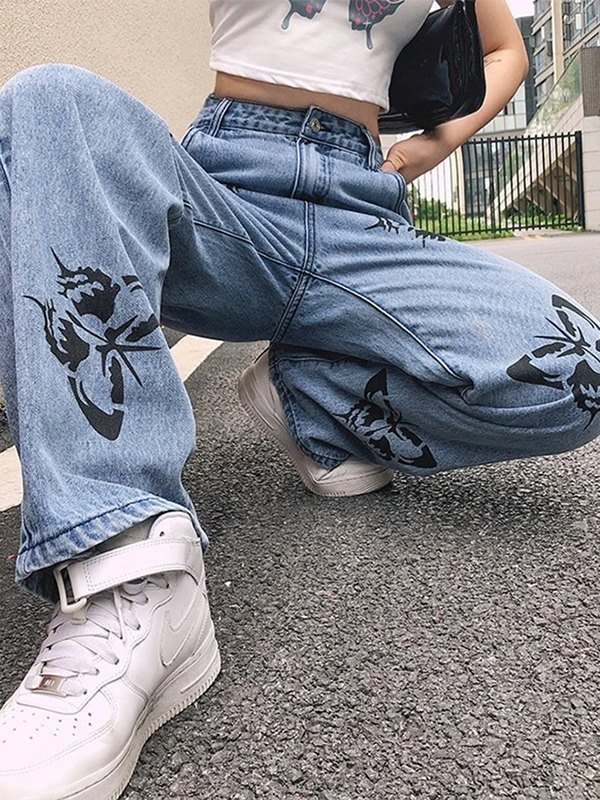 EMMIOL Washed Butterfly Print Boyfriend Jeans