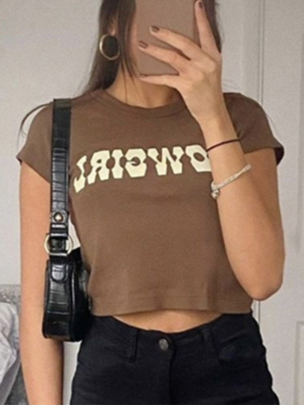 EMMIOL Cow Girl Graphic Crop Top