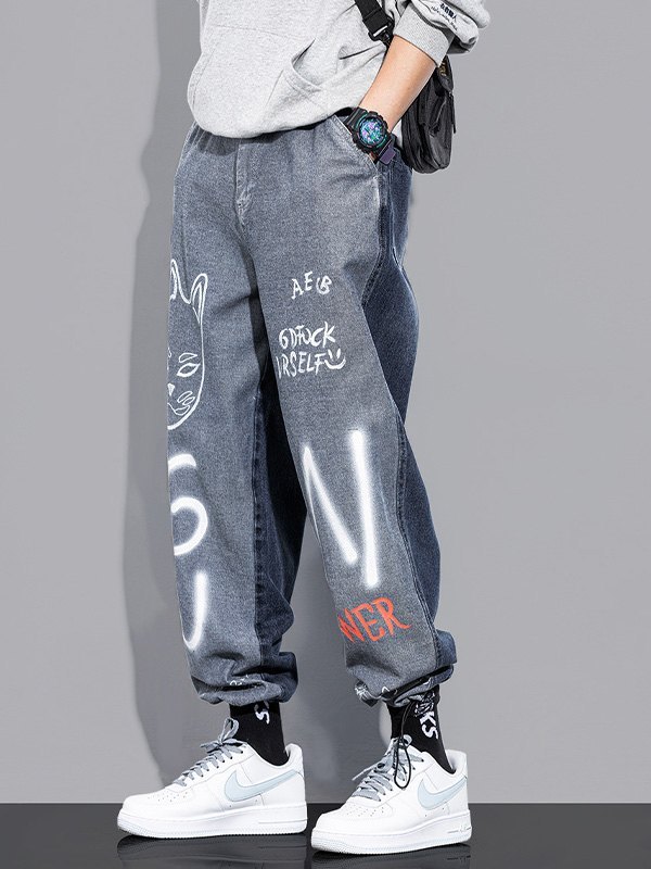 EMMIOL Men's Graffiti Print Tapered Jeans