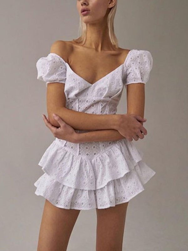 EMMIOL Minivestido escalonado de encaje con broderie