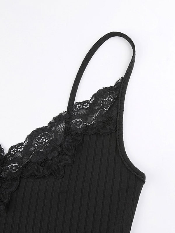 EMMIOL Lace Paneled Rib Crop Cami Top