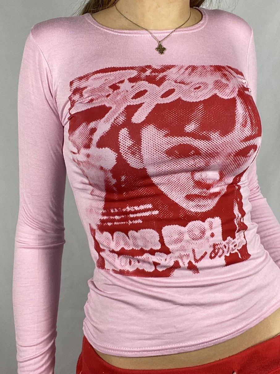 EMMIOL Pixel Face Print Long Sleeve Tee