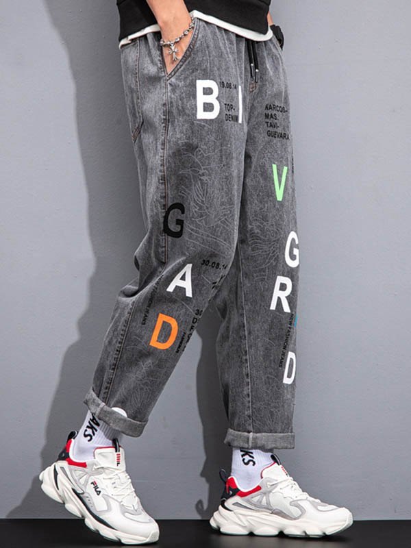 EMMIOL Bedruckte Karottenjeans im Used-Look für Herren