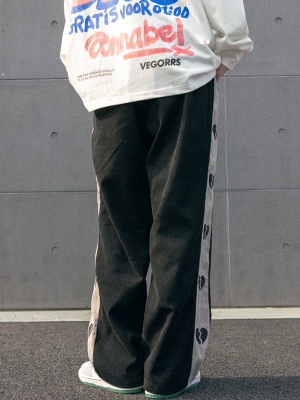 EMMIOL Pantalones de pana con bordado de corazón para hombre