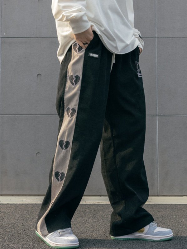EMMIOL Pantalones de pana con bordado de corazón para hombre