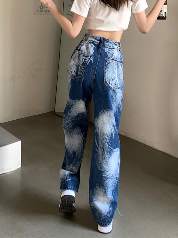 EMMIOL Gewaschene Boyfriend-Jeans mit Batikmuster