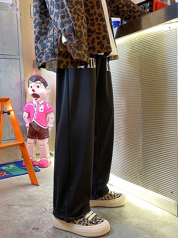 EMMIOL Pantalones jogger con letras góticas para hombre