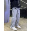 EMMIOL Pantalones jogger con letras góticas para hombre