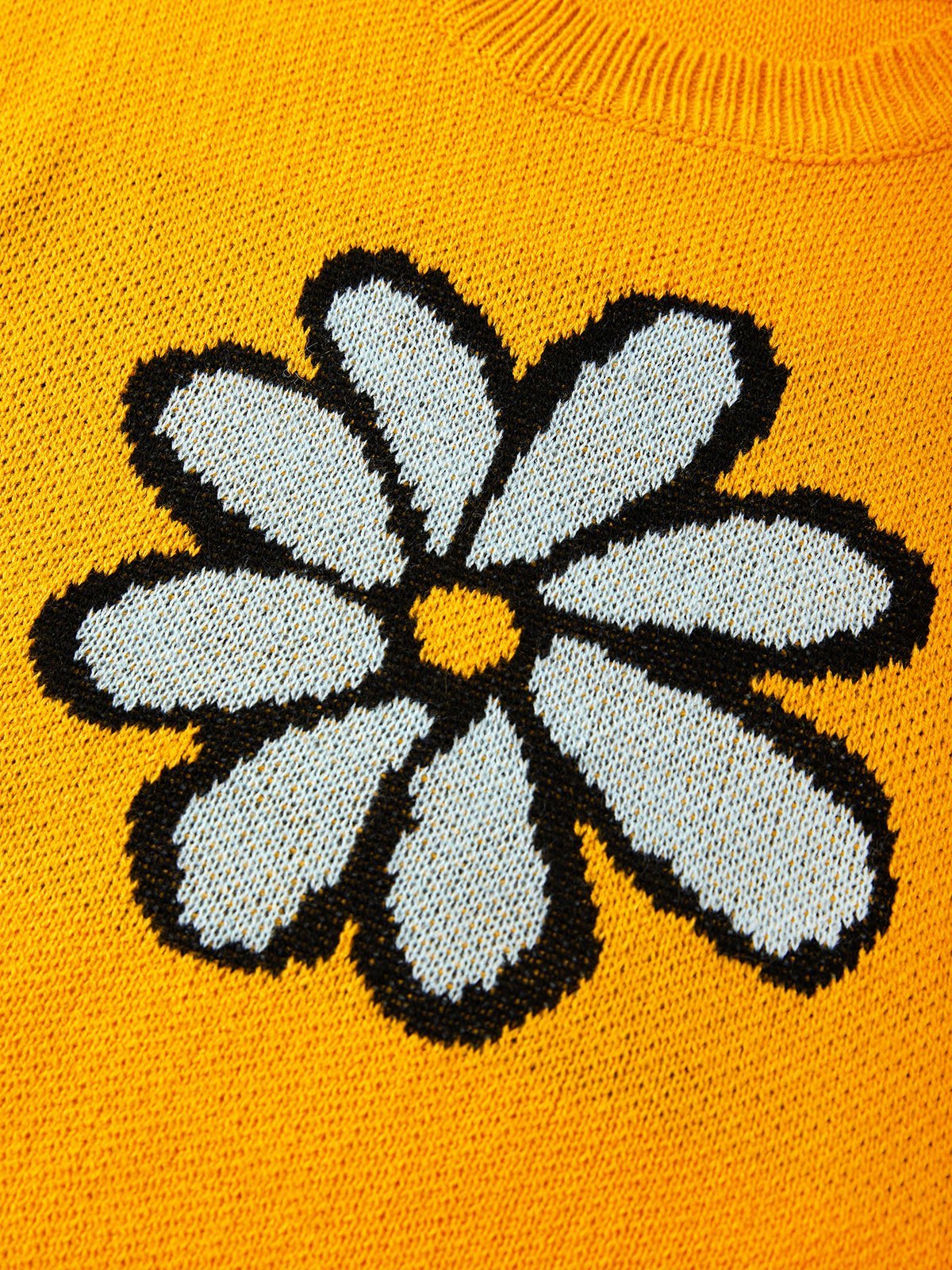 EMMIOL Flower Crew Neck Knit Sweater