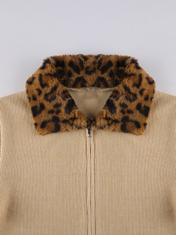 EMMIOL Kurze Strickjacke mit Faux-Leopard-Kragen