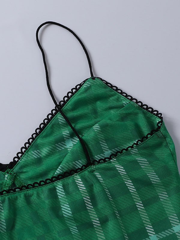 EMMIOL Checkered Mesh Crop Cami Top