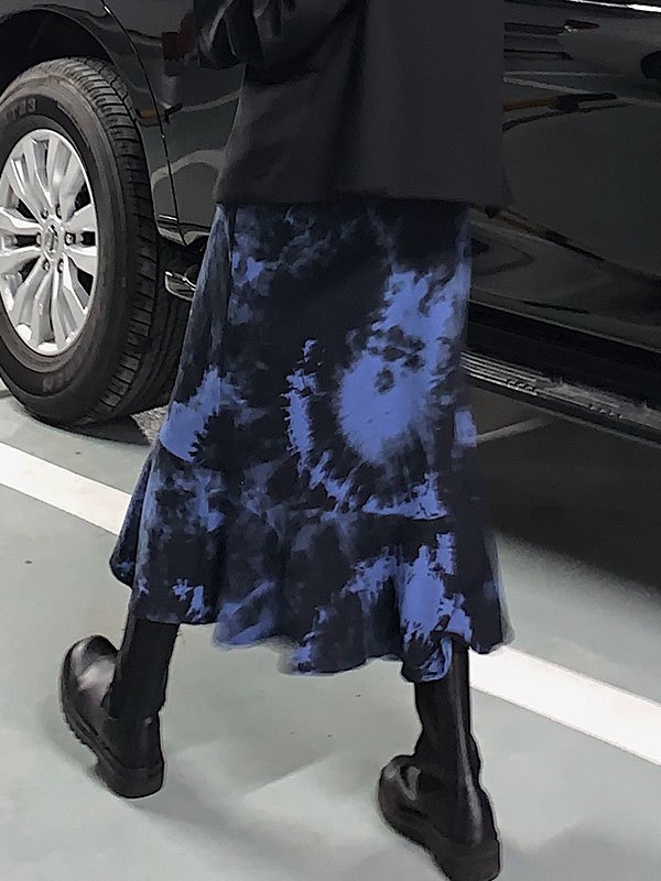 EMMIOL Falda midi con volantes y efecto tie dye