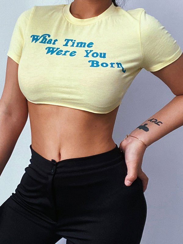 EMMIOL Super Crop Top mit Letter-Print