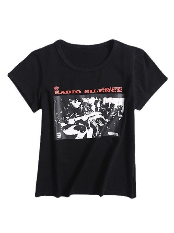 EMMIOL Radio Silence Graphic Crop Top