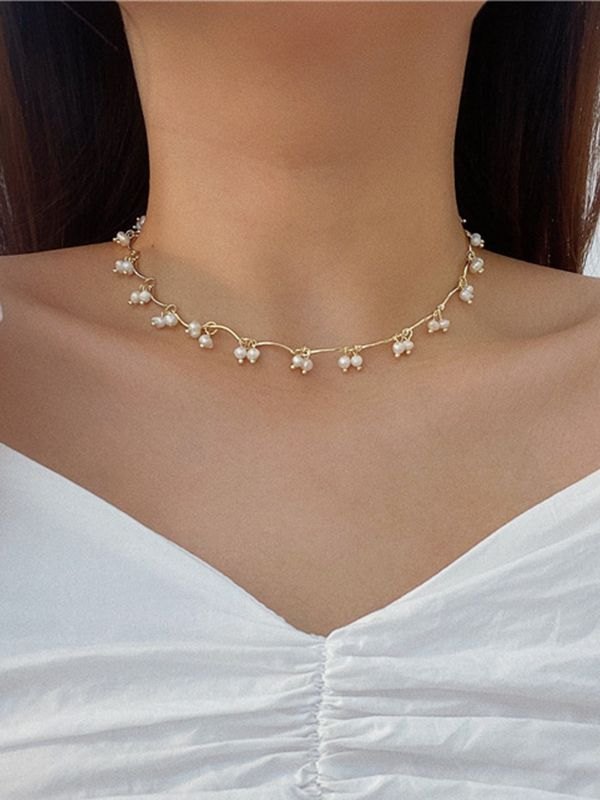 EMMIOL Baroque Faux Pearl Decor Necklace