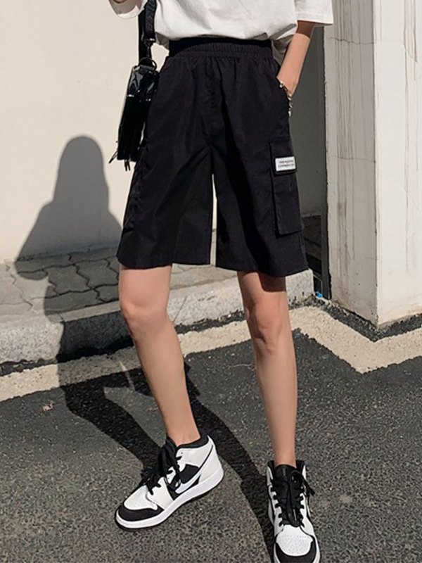 EMMIOL Letter Pocket Patch Cargo Shorts
