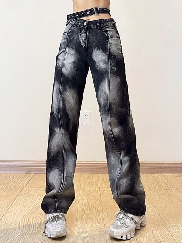 EMMIOL Belted Bleached Boyfriend Jeans