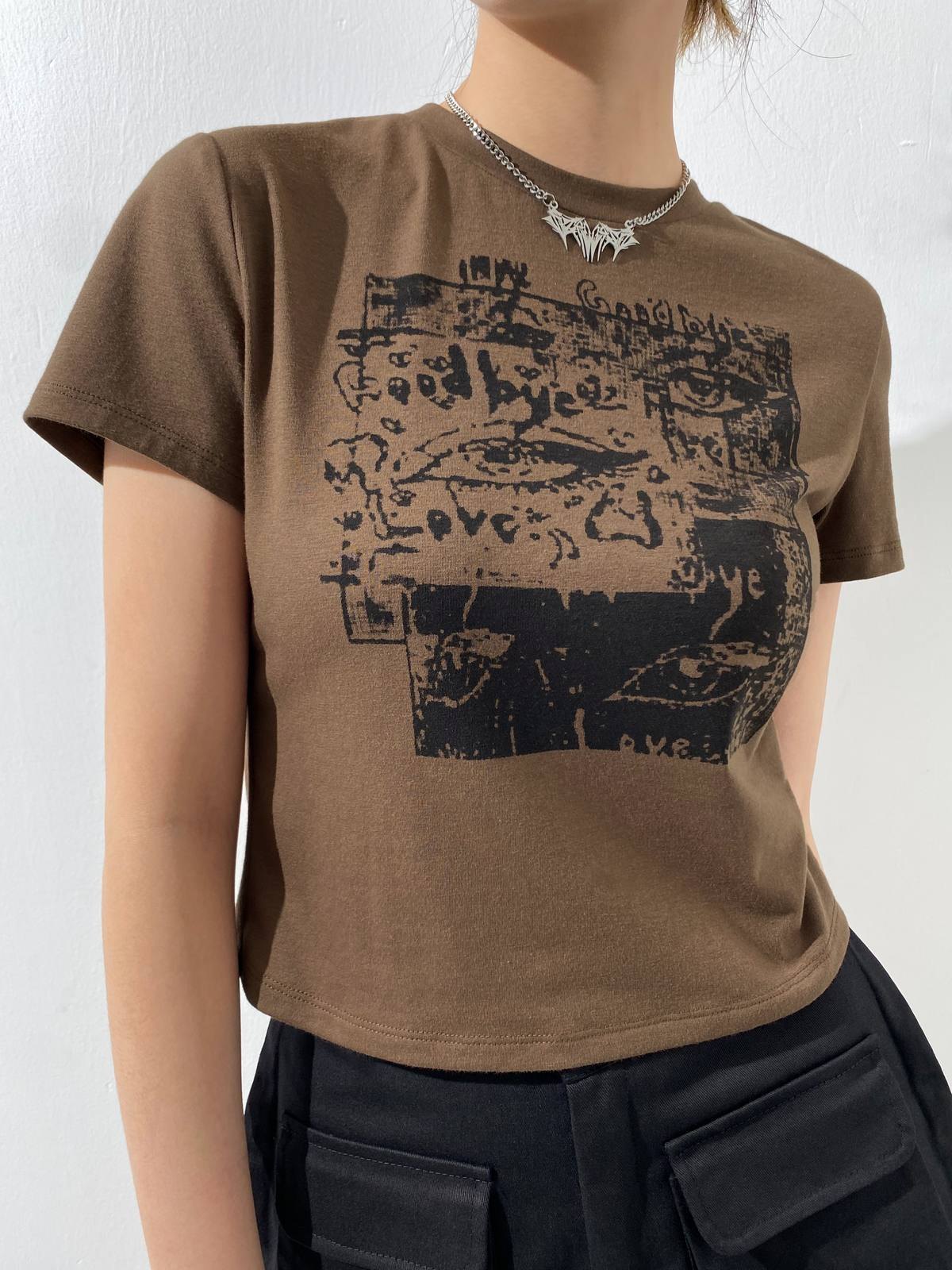 EMMIOL Love Goodbye Printed Crop Top