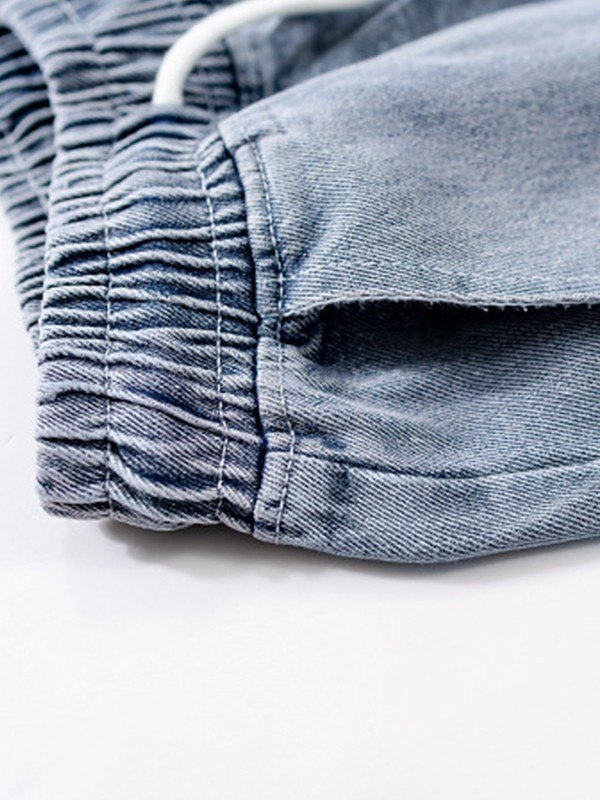 EMMIOL Pantalones cortos de mezclilla de pierna recta con estampado de dibujos animados para hombre