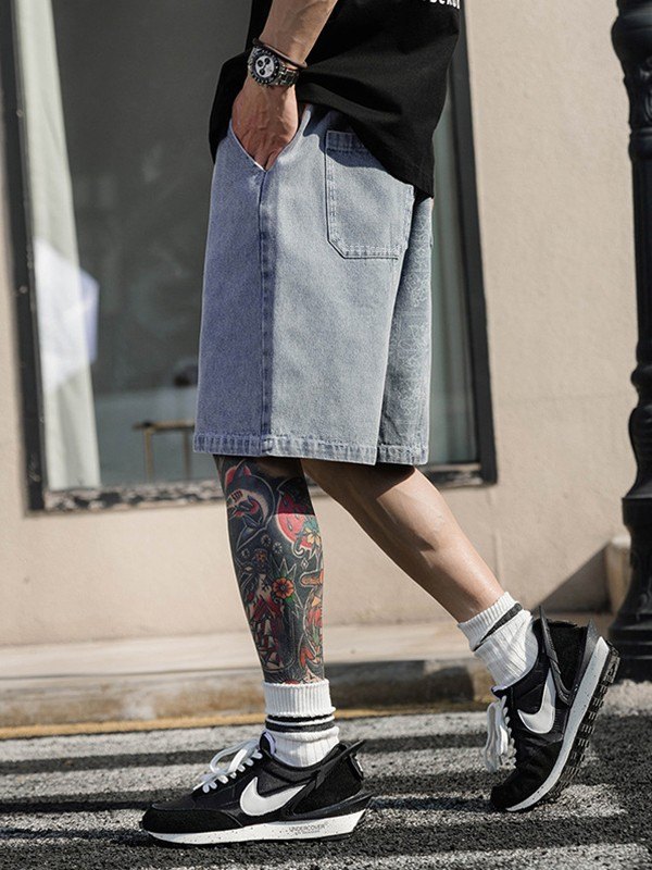 EMMIOL Pantalones cortos de mezclilla de pierna recta con estampado de dibujos animados para hombre