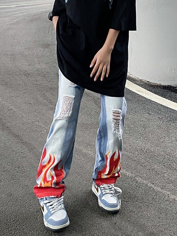EMMIOL Zerrissene Jeans mit gebleichtem Flammenmuster