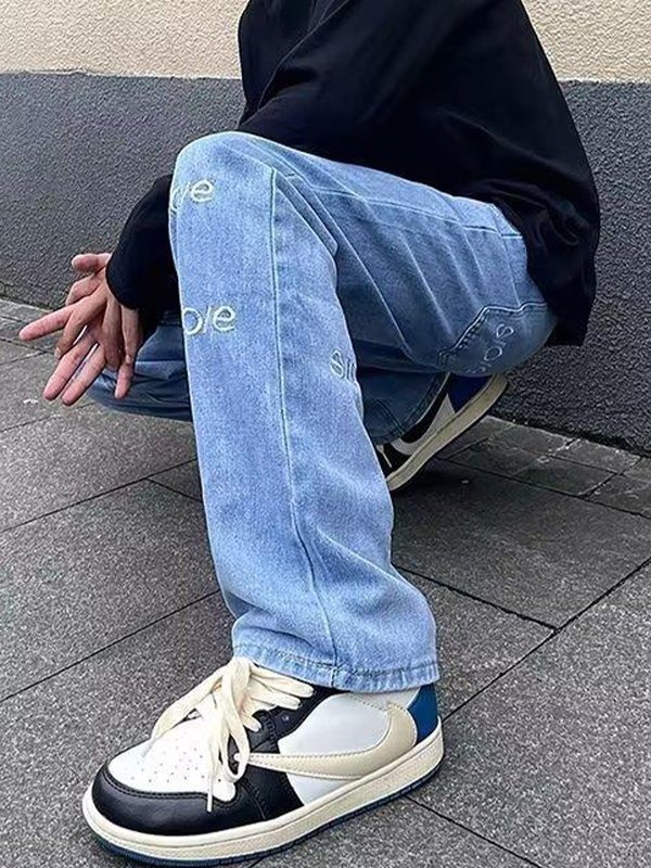 EMMIOL Jeans sueltos bordados con letras lavadas para hombre