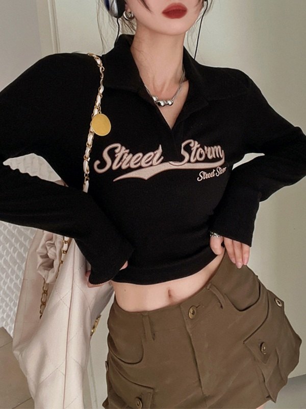 EMMIOL Street Storm Graphic Knit Crop Top