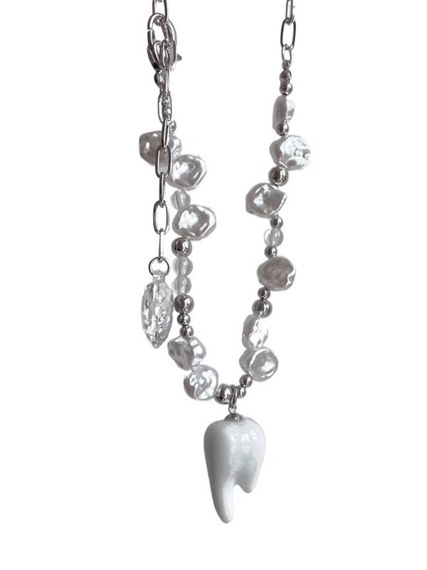 EMMIOL Tooth Pendant Irregular Faux Pearl Necklace