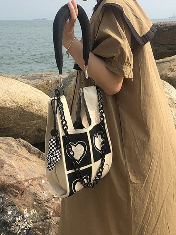 EMMIOL Checkered Heart Knitted Bag