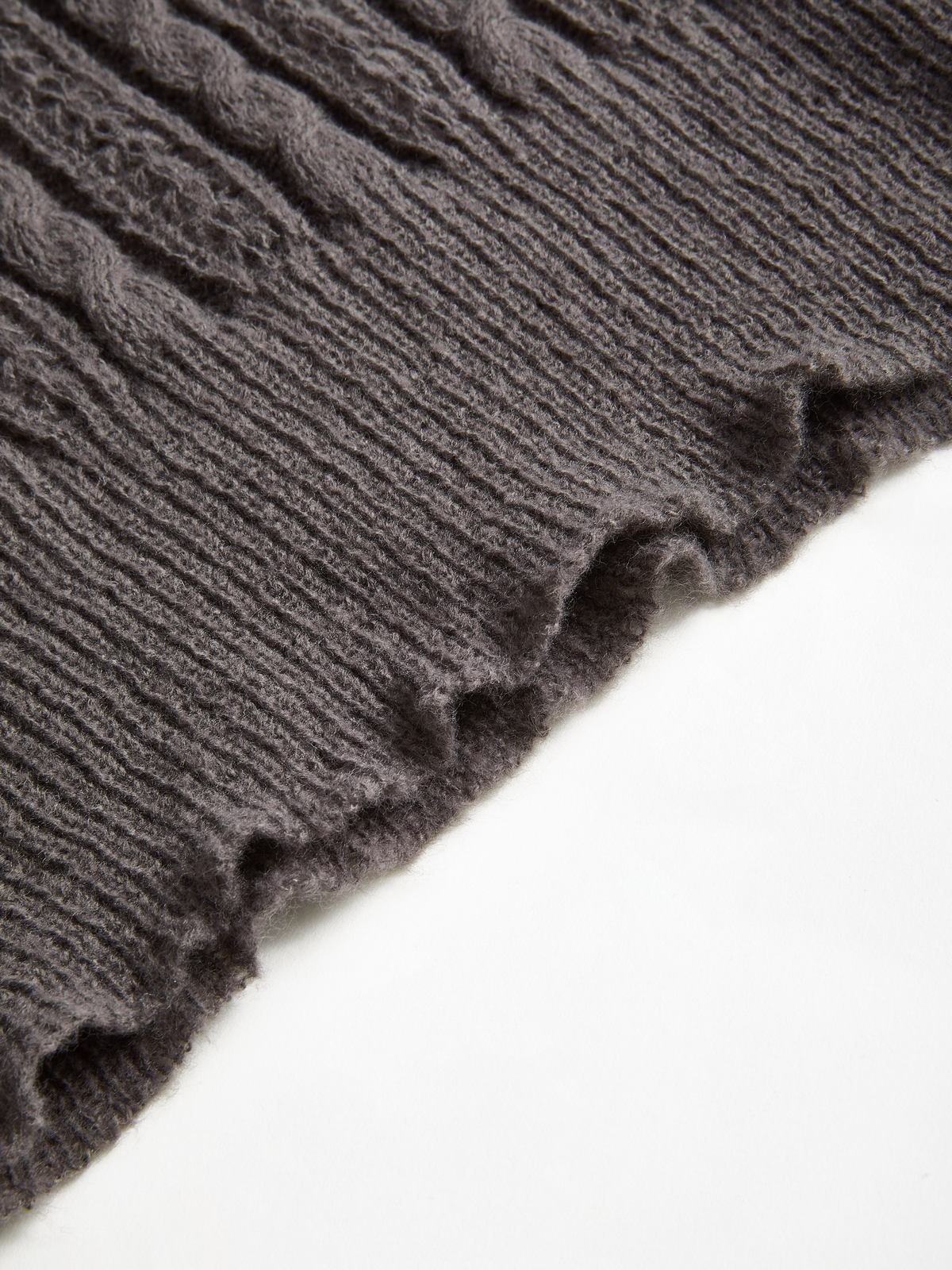 EMMIOL Vintage V Neck Cable Knit Top