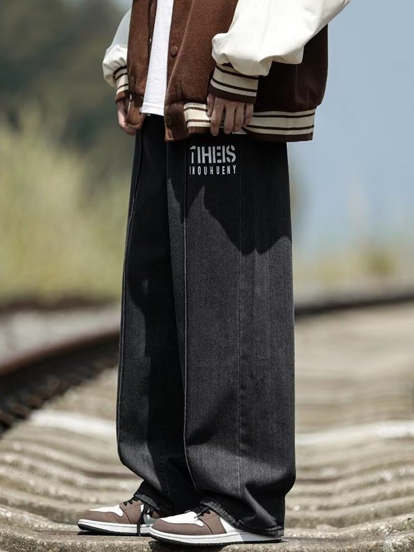 EMMIOL Jeans sueltos con detalle de costuras con logo para hombre