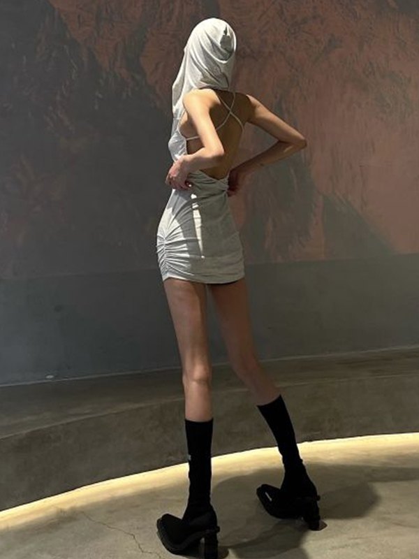 EMMIOL Cross Over Backless Hooded Mini Dress