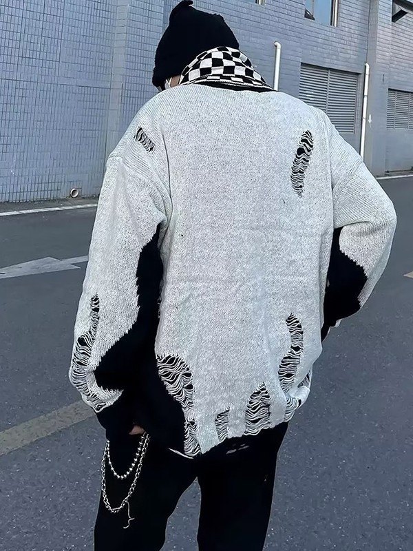 EMMIOL Contrasting Distressed Pullover Knit Sweater