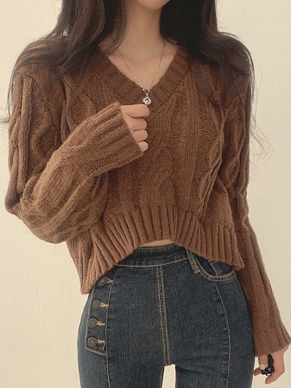 EMMIOL Cropped Brown Cable Knit Sweater