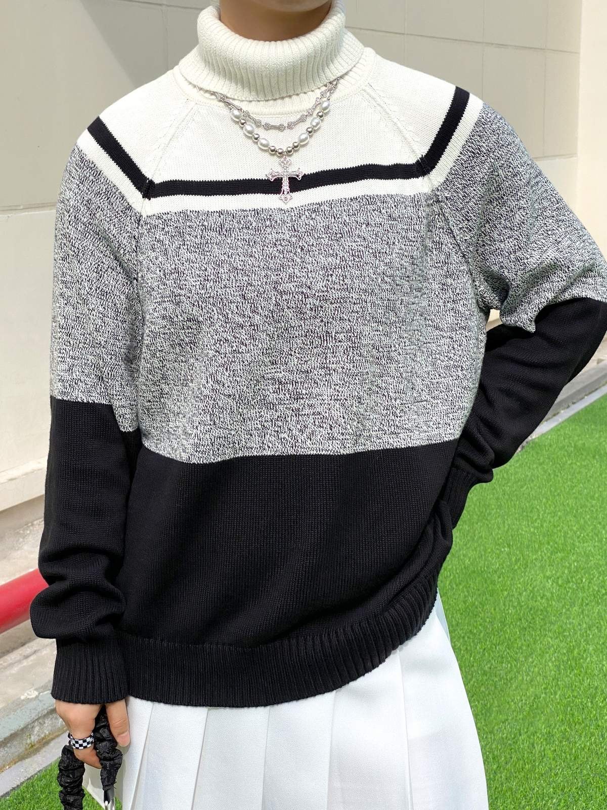 EMMIOL Maglione pullover a collo alto color block