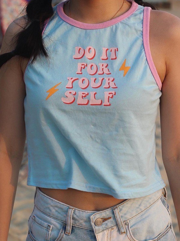 EMMIOL Letter Print Y2K Cropped Tank Top