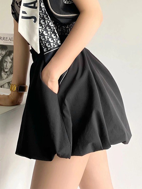 EMMIOL Black Puffy Baggy Shorts