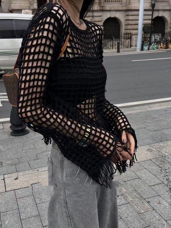 EMMIOL Hollow Out Fringed Crochet Knit Crop Top