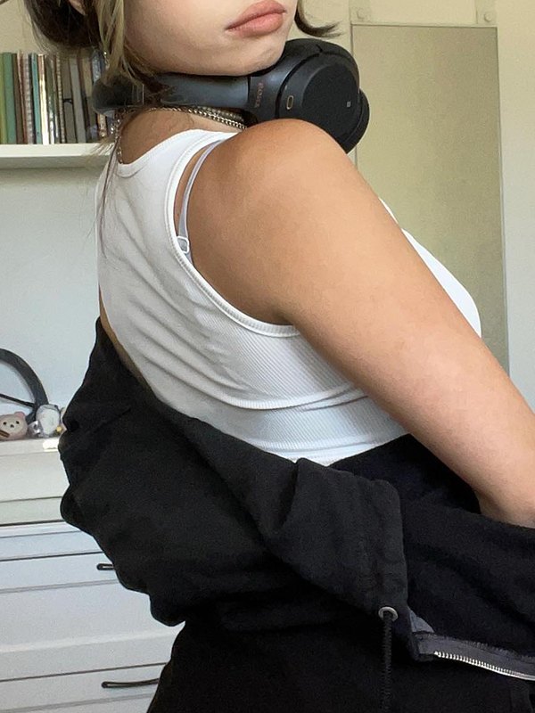 EMMIOL Star Embroidered Rib Cropped Tank Top