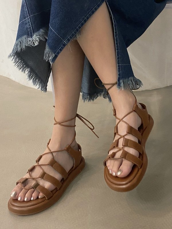 EMMIOL Sandalias de gladiador con cordones marrones