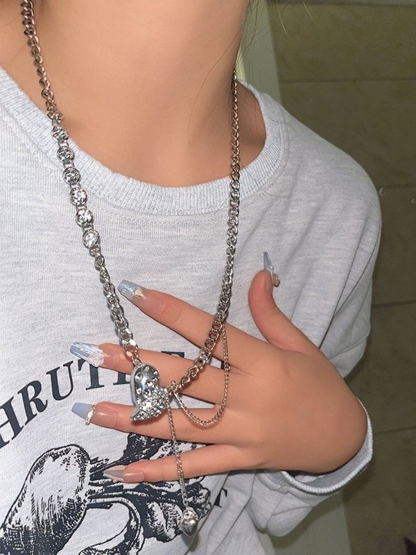 EMMIOL Collar de cadena con dije de corazón de diamantes de imitación irregulares