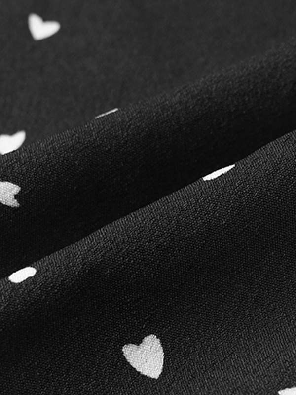 EMMIOL Tie Strap Heart Cropped Tank Top