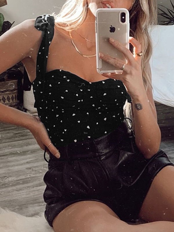 EMMIOL Tie Strap Heart Cropped Tank Top