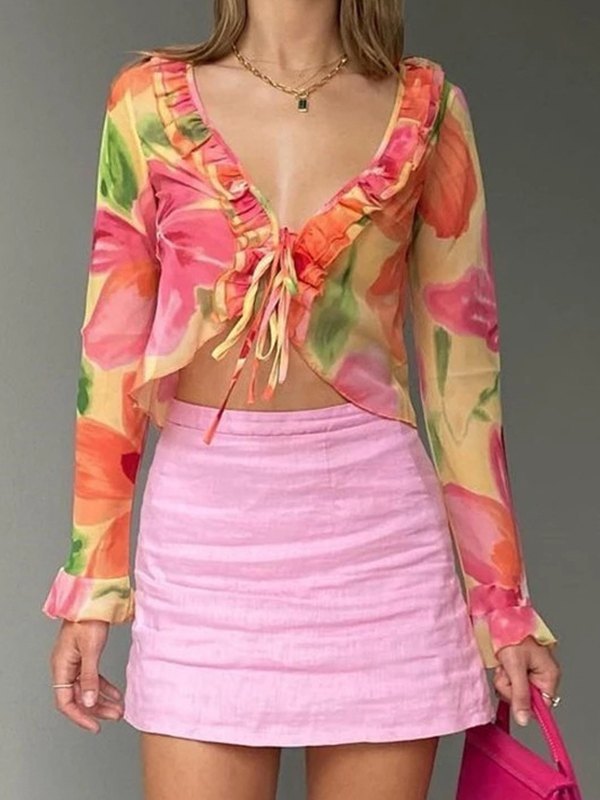 EMMIOL Tie Front Floral Cropped Long Sleeve Blouse